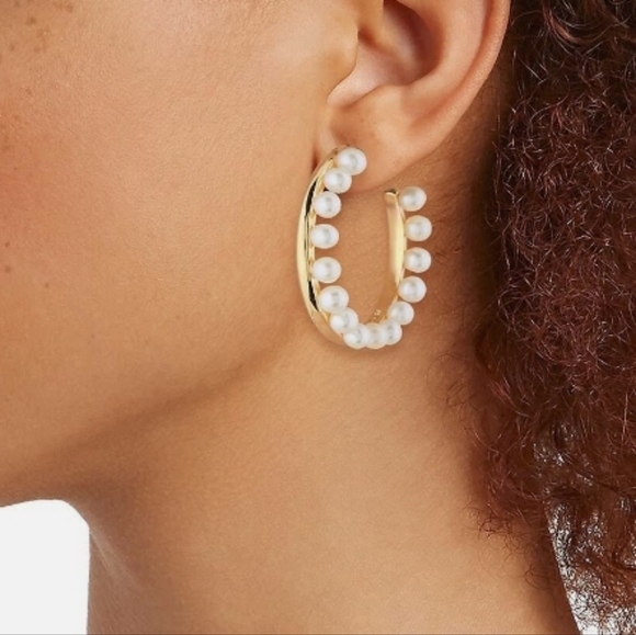 Pearl Fringe - Tory Burch Gold White Hoop Earrings💛 - Picture 5 of 12